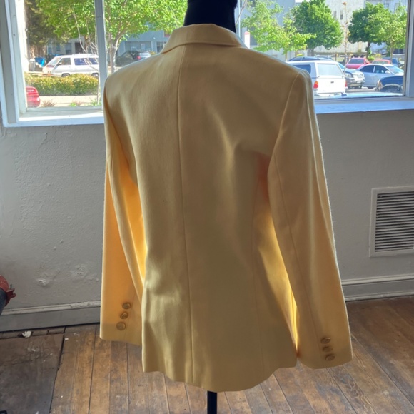 Vintage cannery yellow blazer - Picture 10 of 11